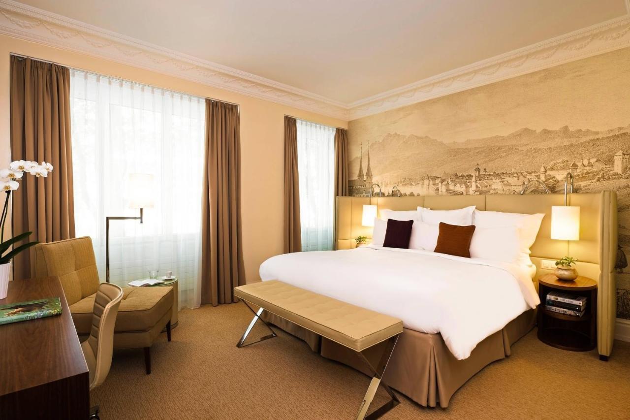 Geräumigeres Deluxe Zimmer mit 1 Kingsize-Bett