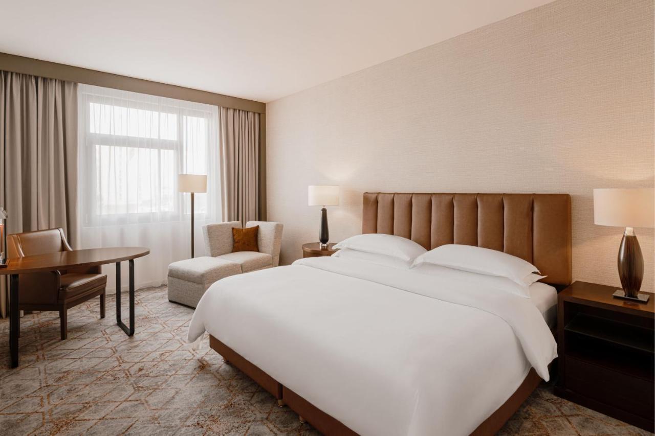 Classic, Guest room, 1 King,1392880520:JPEG