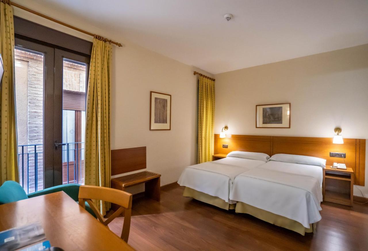 Single Room,1395940226:JPEG
