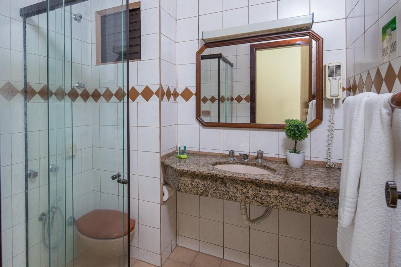 Quarto Duplo Standard
