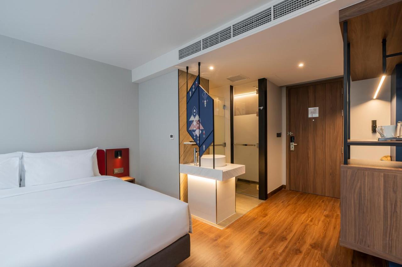 Deluxe King Room,1398248450:JPEG