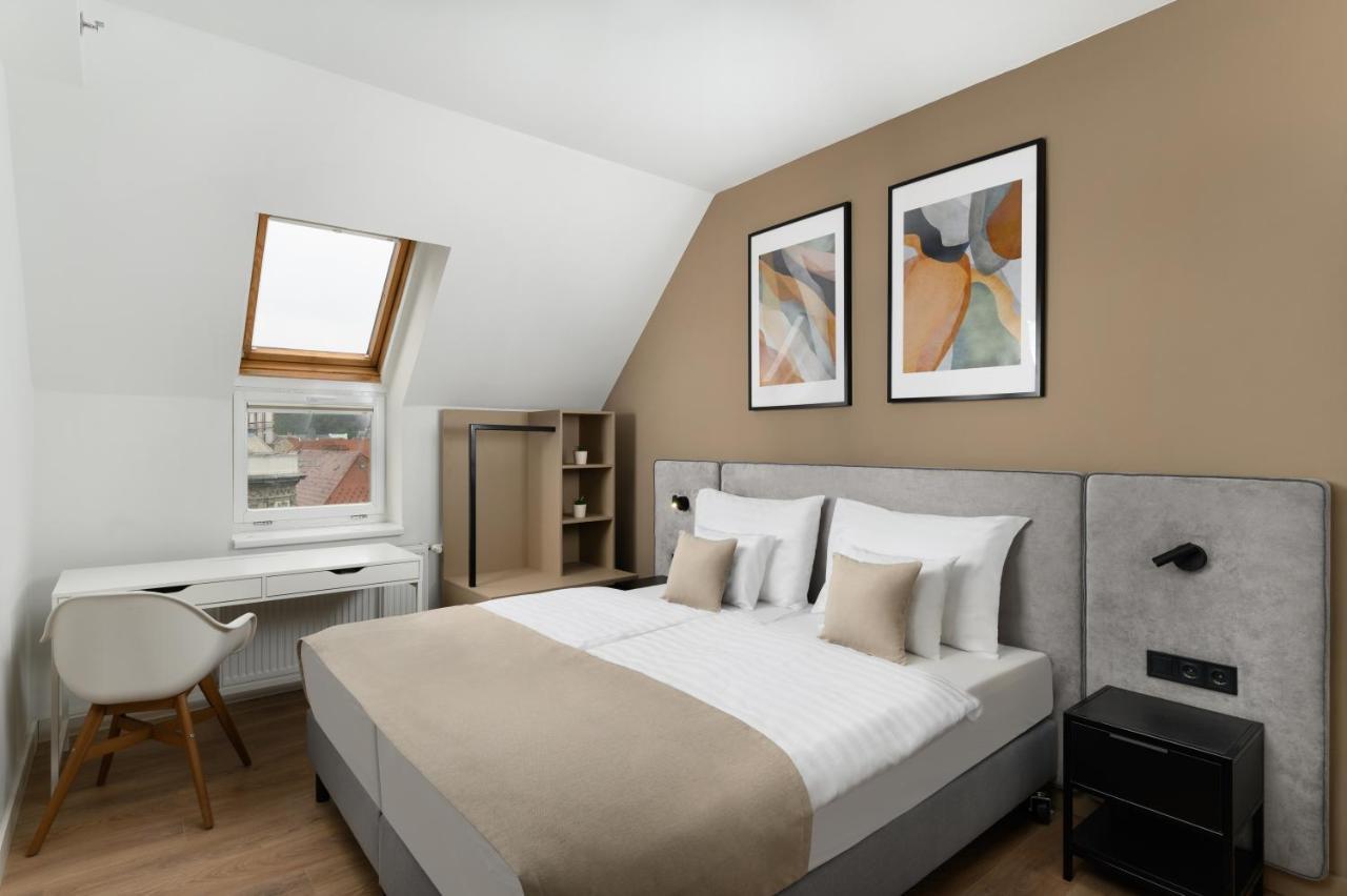Deluxe Apartment mit 3 Schlafzimmern und Terrasse