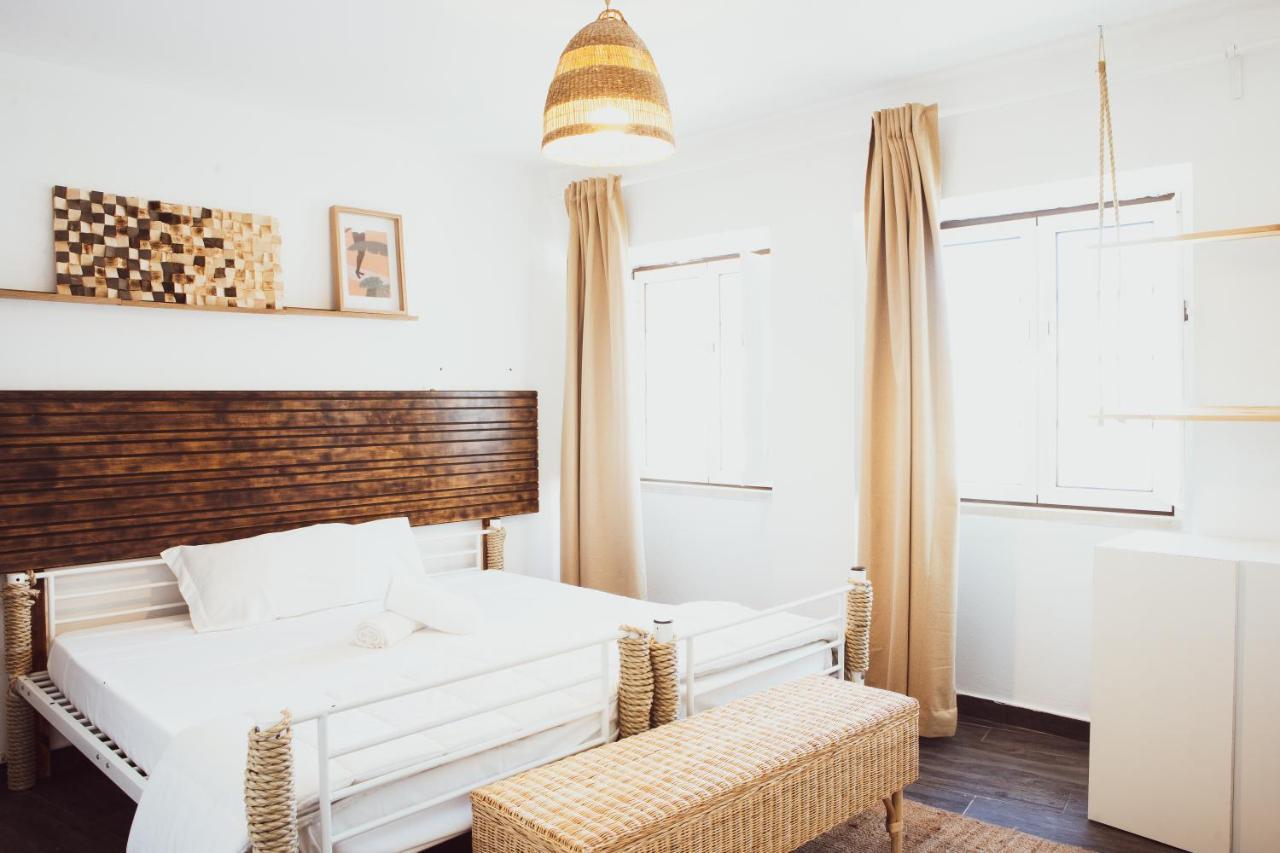 Cama em Beliche num Dormitório Misto