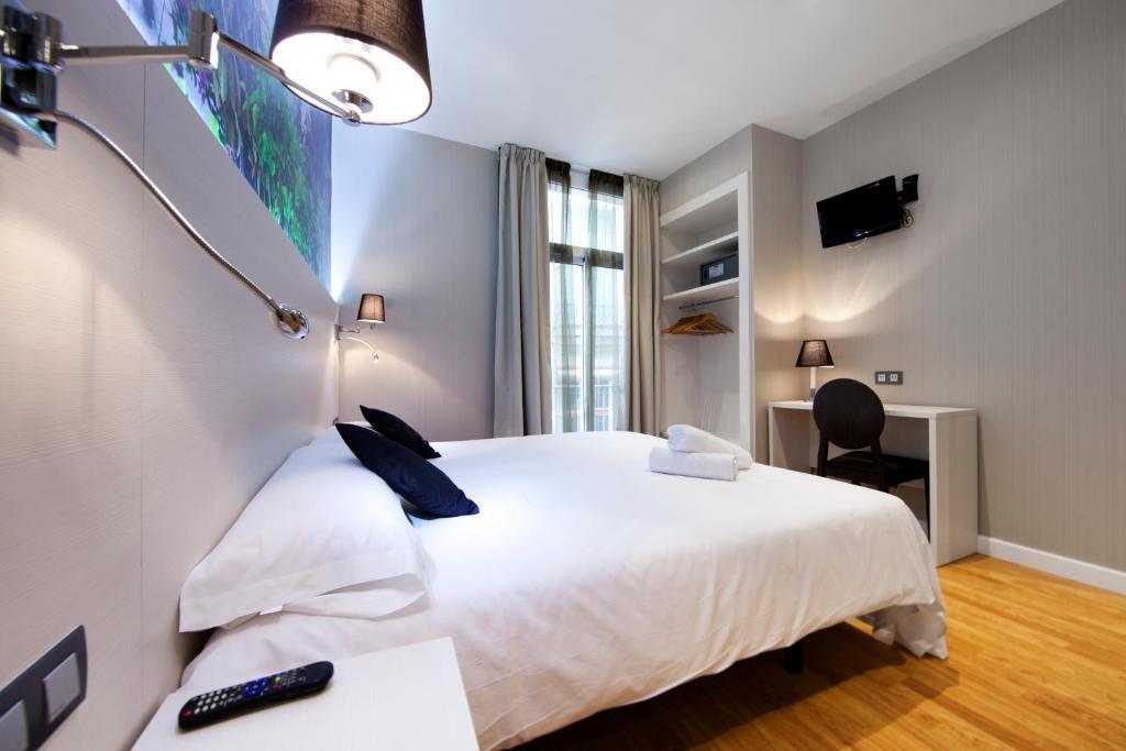 Twin Room with Extra Bed