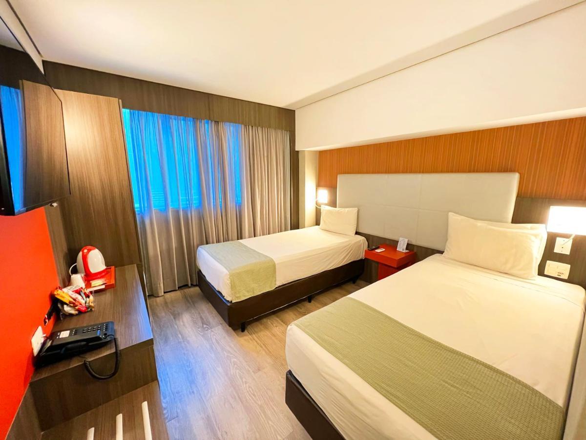 Quarto Superior com 2 Camas de Solteiro