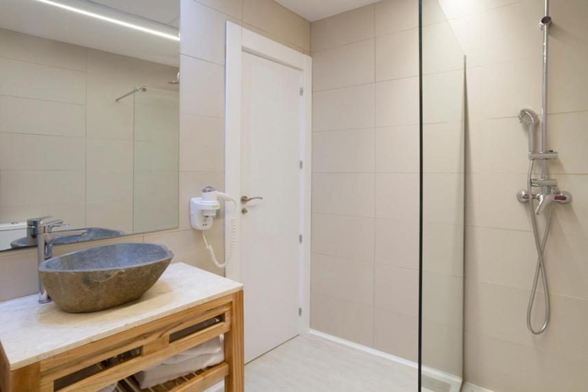 Quarto Quádruplo Standard