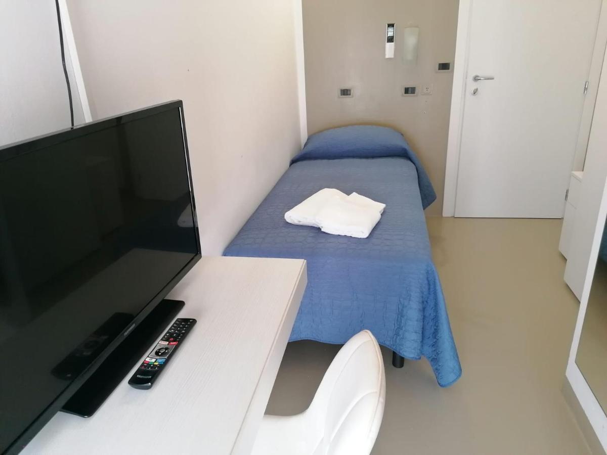 Standard Single Room,1404536870:JPEG