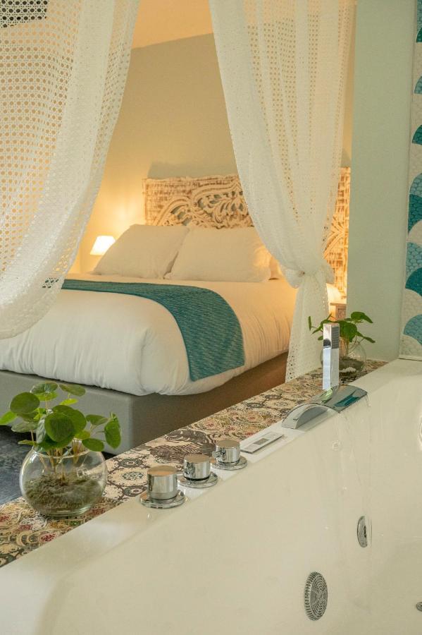 Chambre Lit Queen-Size avec Baignoire Spa