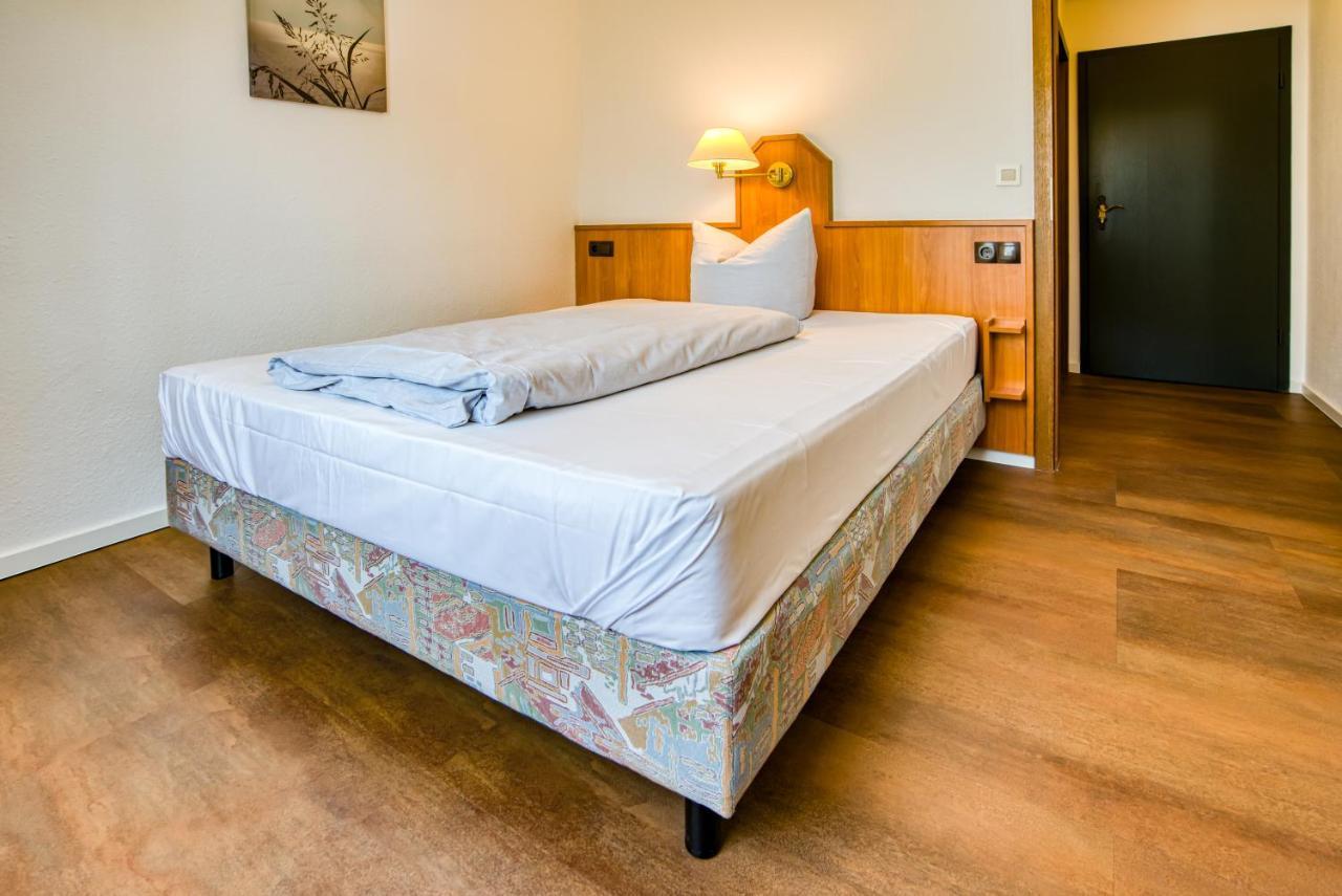 Single Room,1613661660:JPEG
