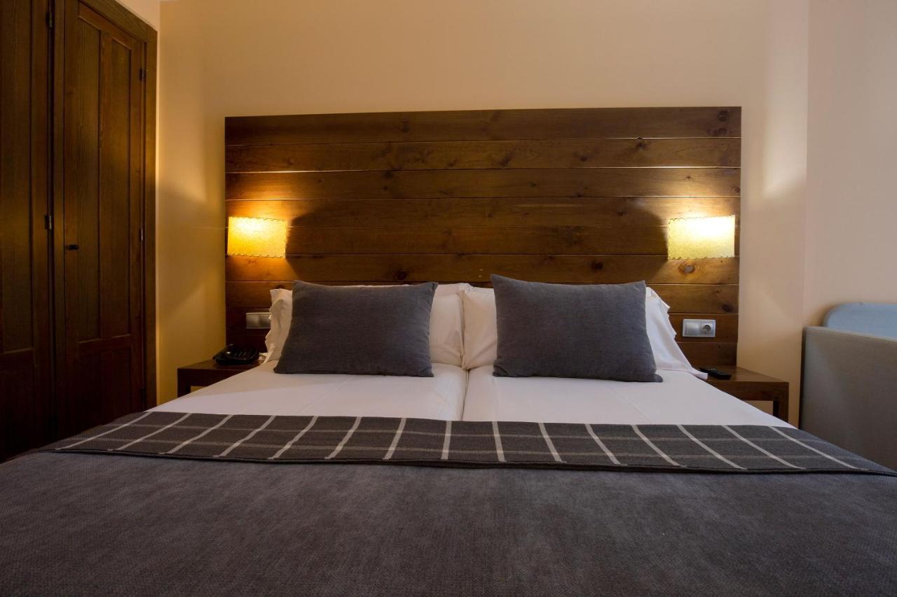Triple Room,1416614703:JPEG