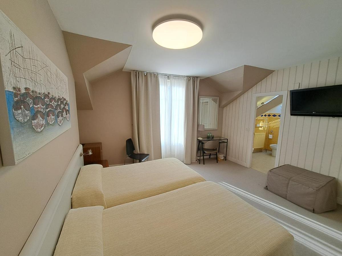 Standard Twin Room,1588184297:JPEG