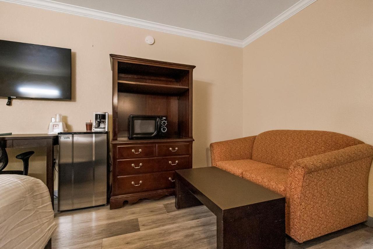 Queen Room - Disability Access