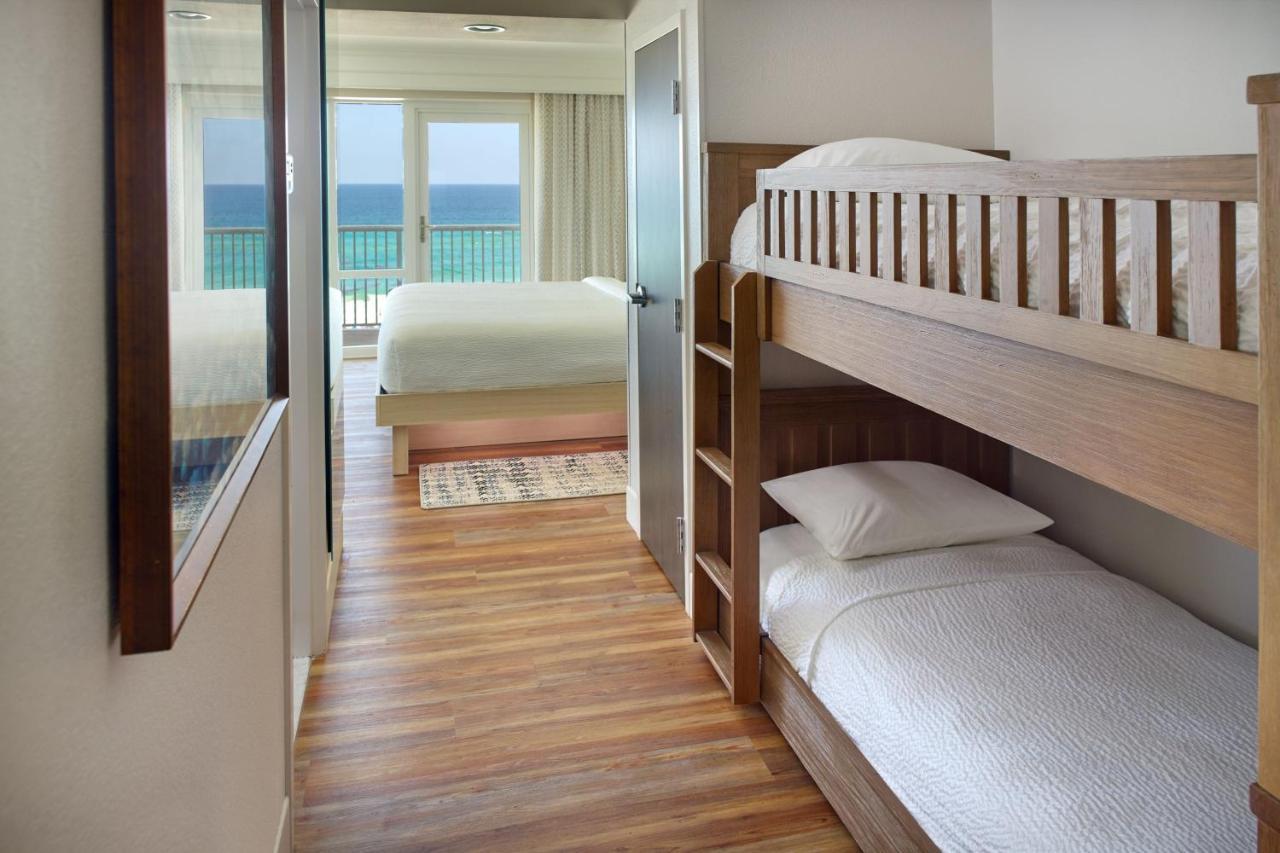 One-Bedroom Executive Suite Balcony Gulf Front,1417025490:JPEG
