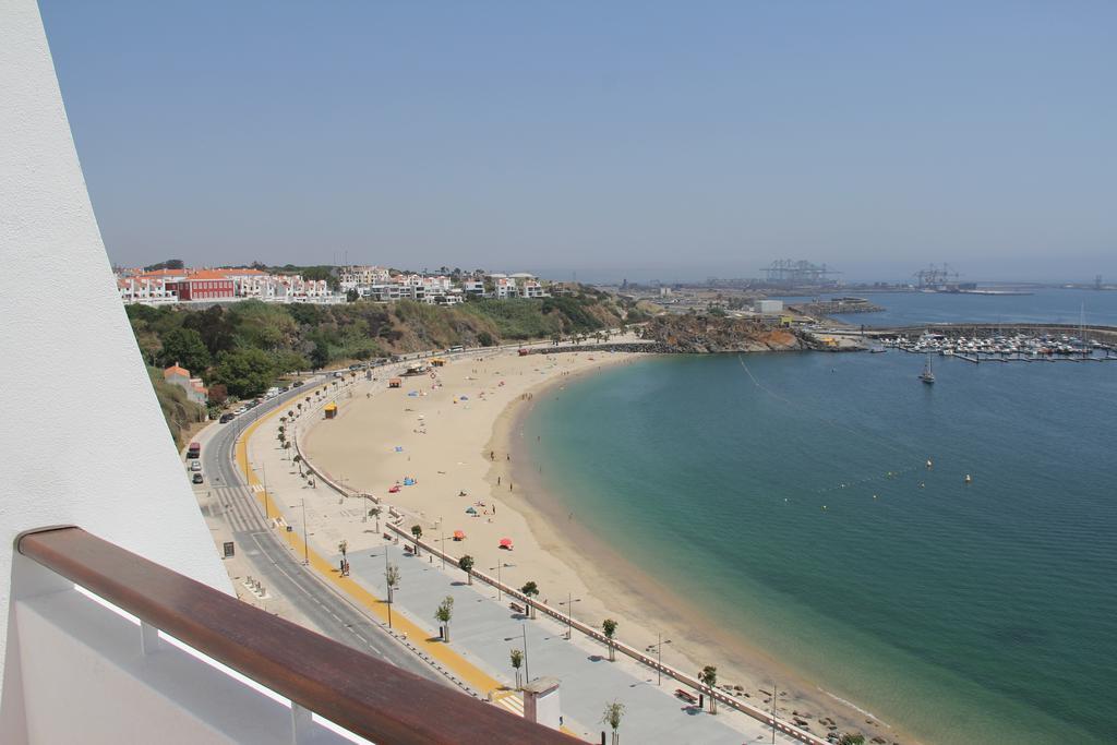 Quarto Duplo com Varanda e Vista Mar