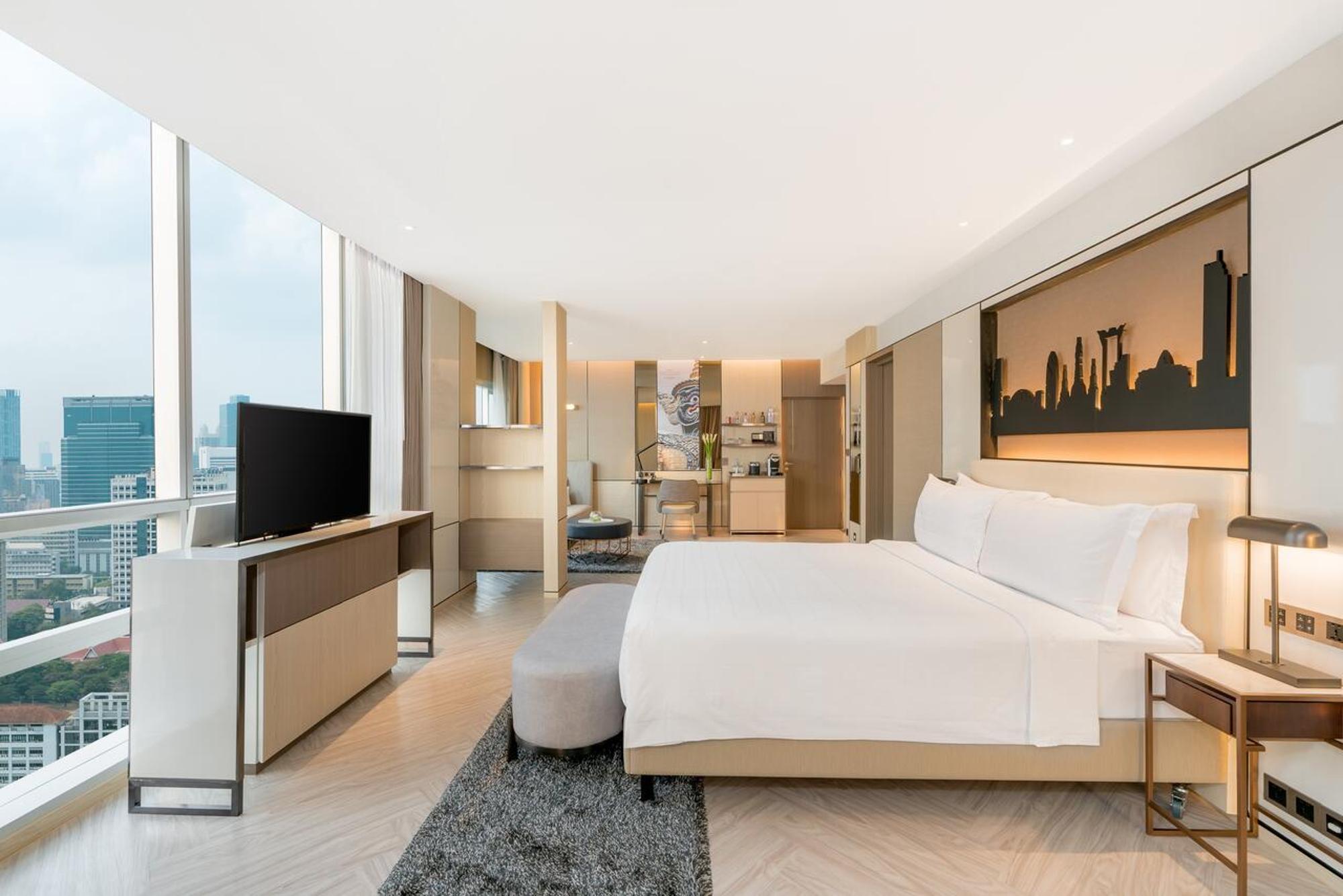 Pathumwan Suite King