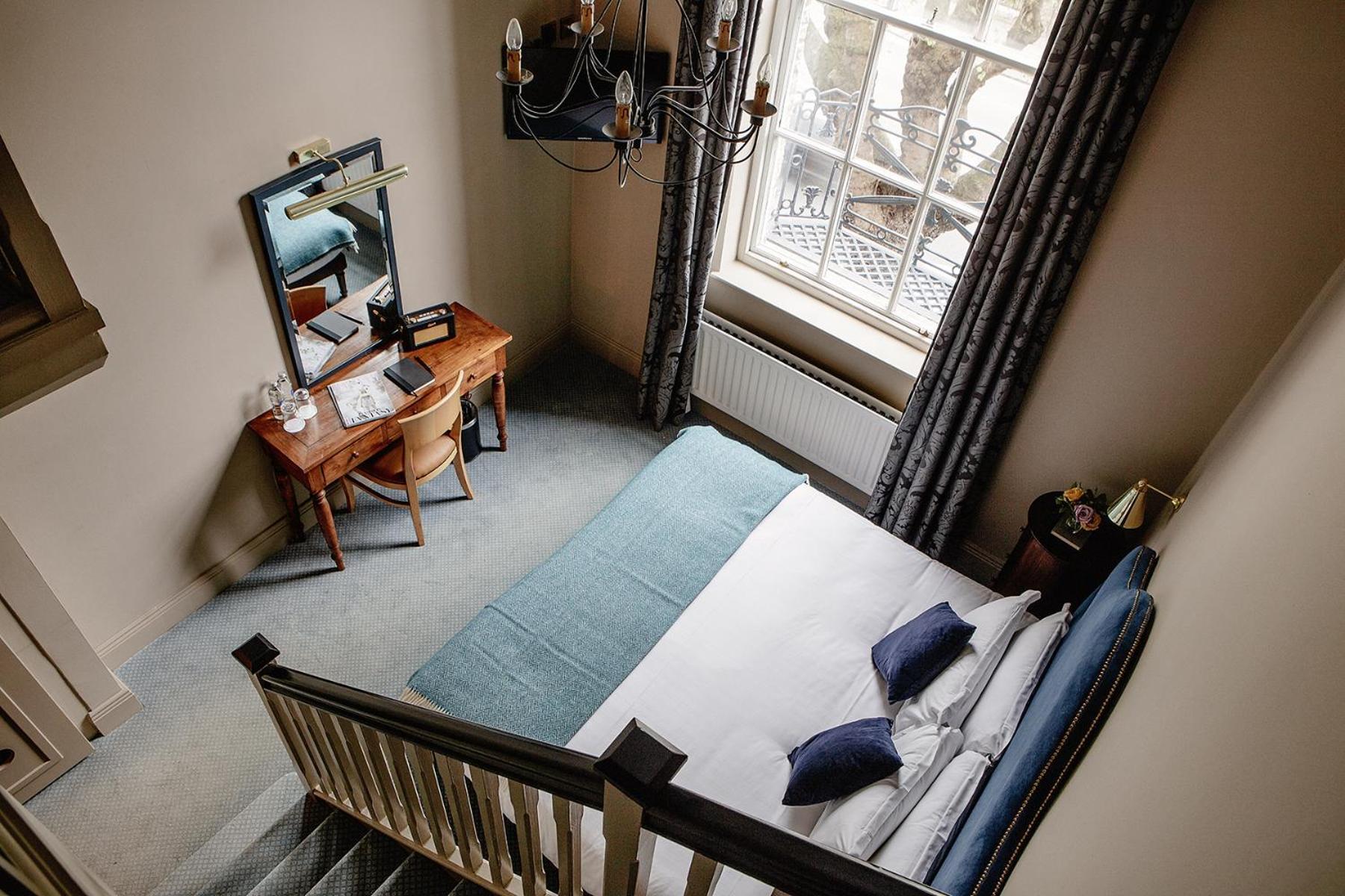 Executive Room,943057360:JPEG