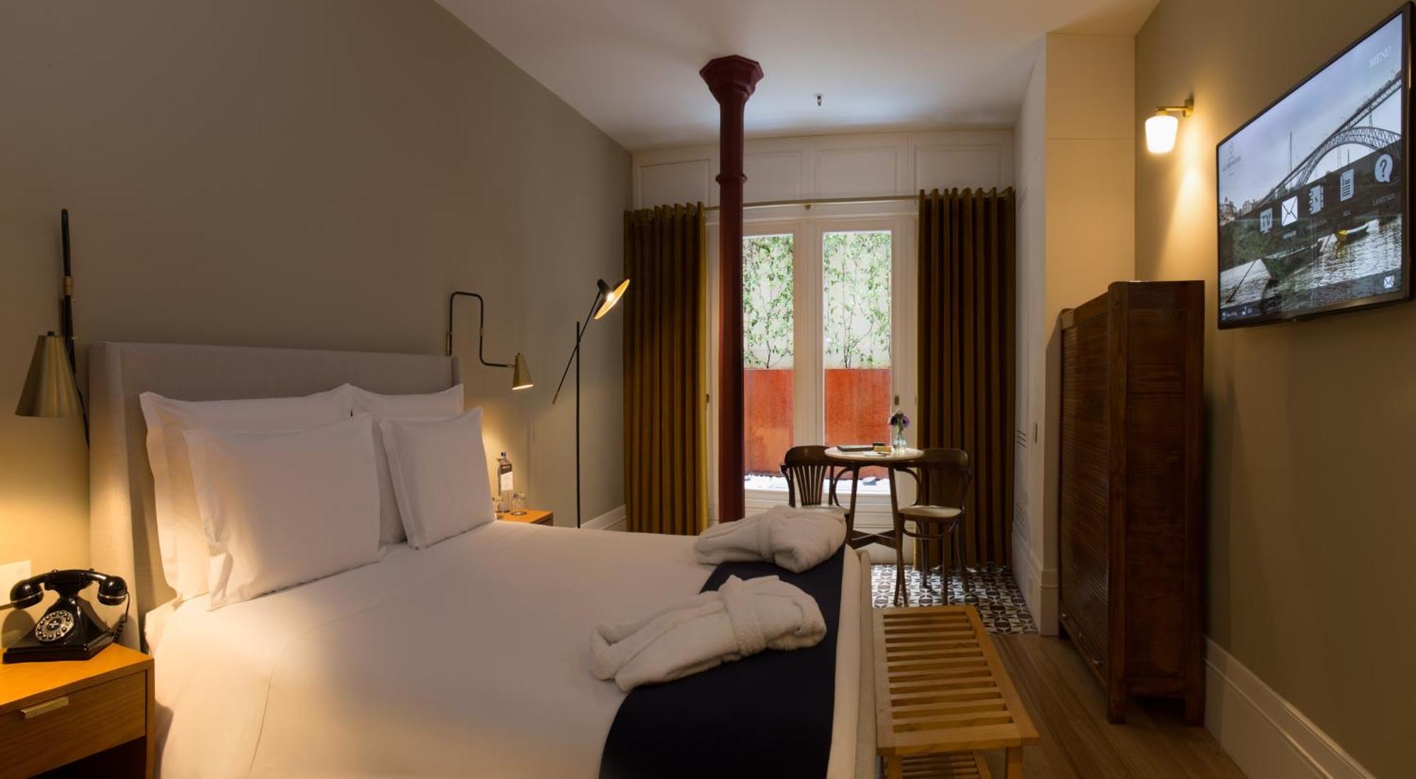 Double Room,1433295364:JPEG