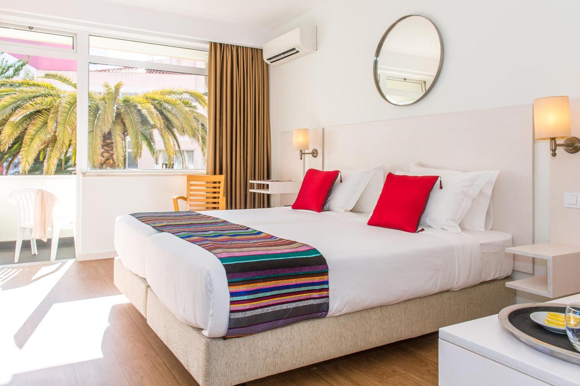 Twin Room with Balcony,1433315851:JPEG