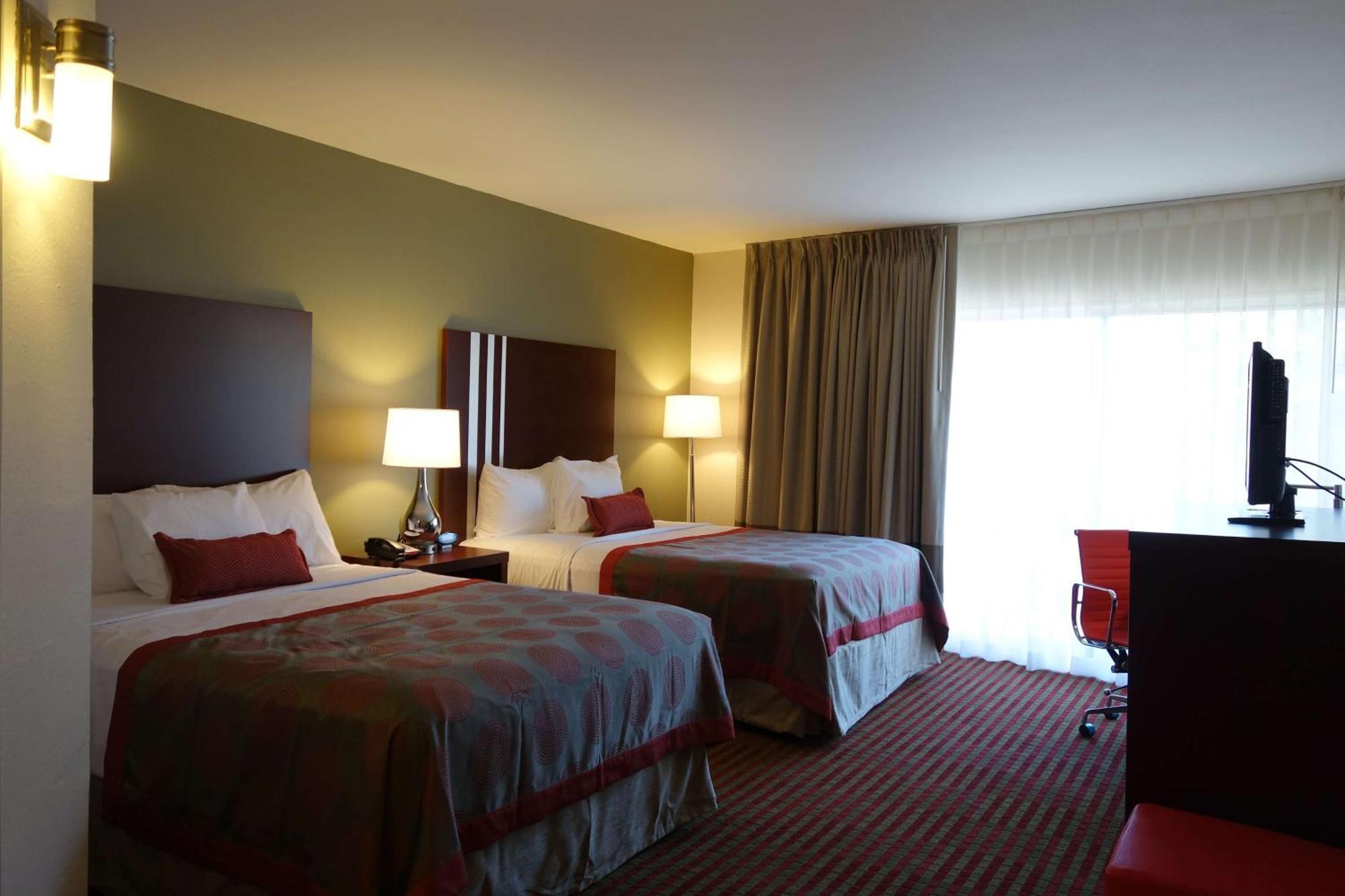 Queen Room Two Queen Beds Hearing Accessible