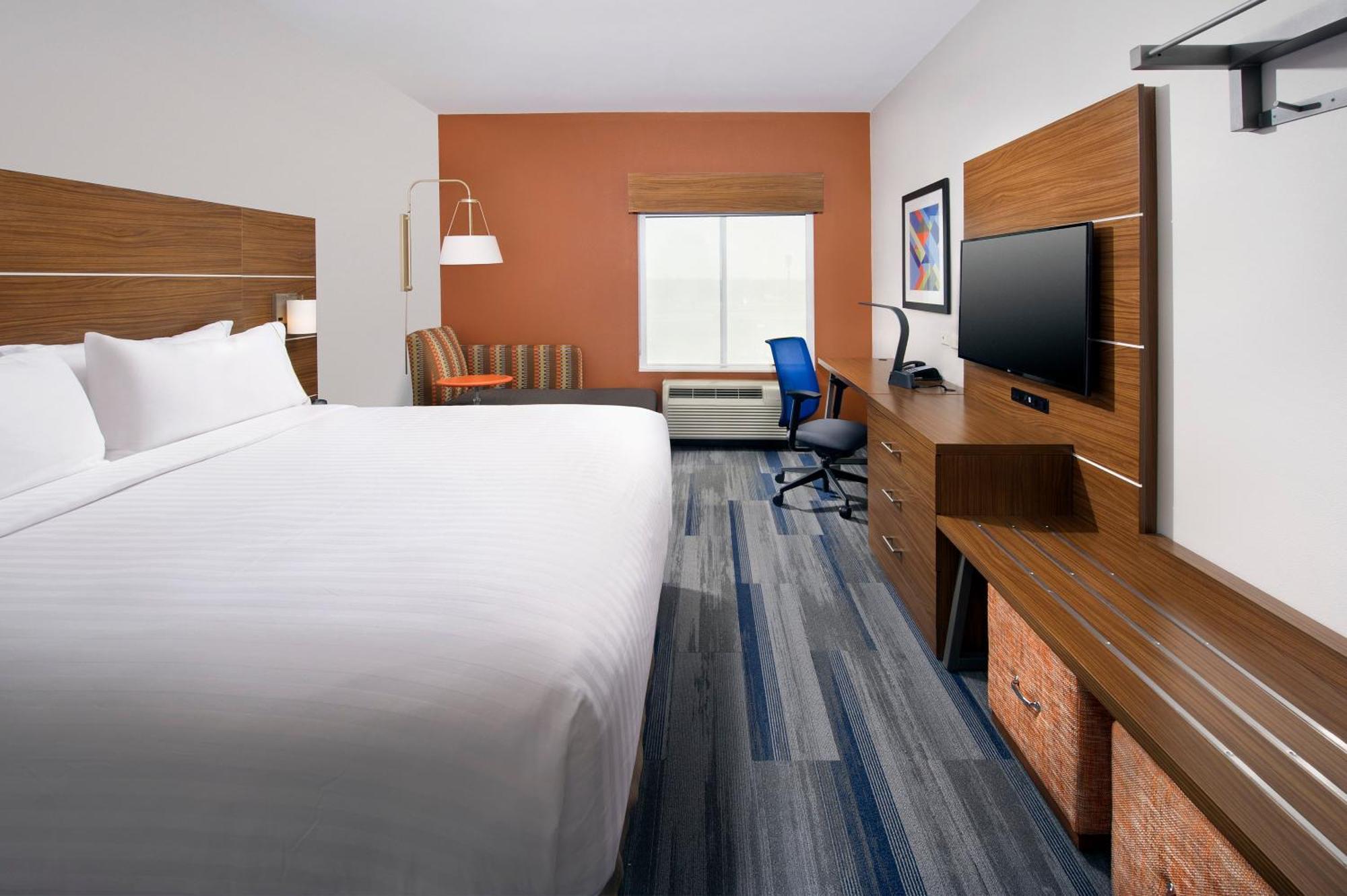 Standard Room,1276518157:JPEG