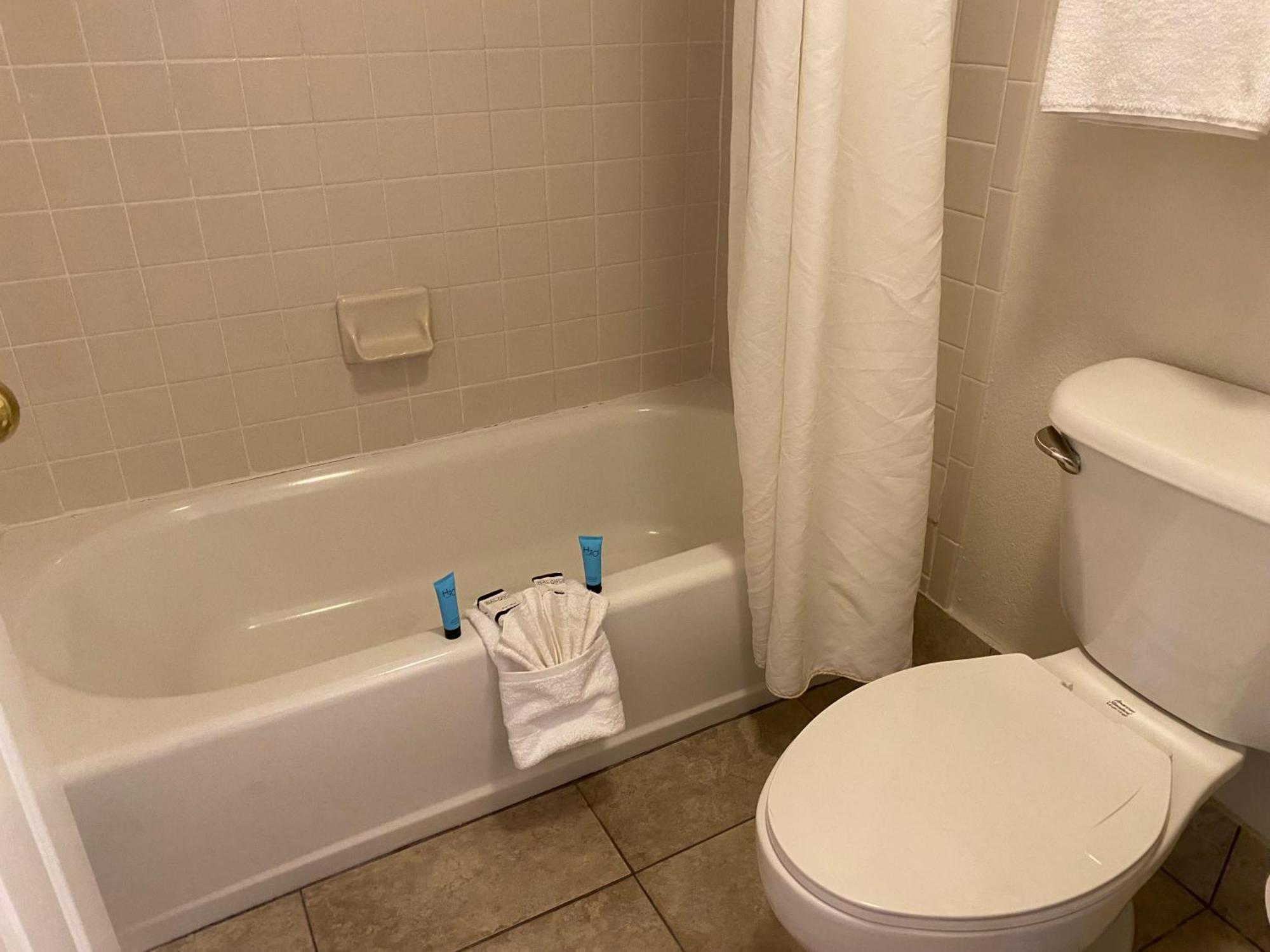 Superior King Room,1590386129:JPEG