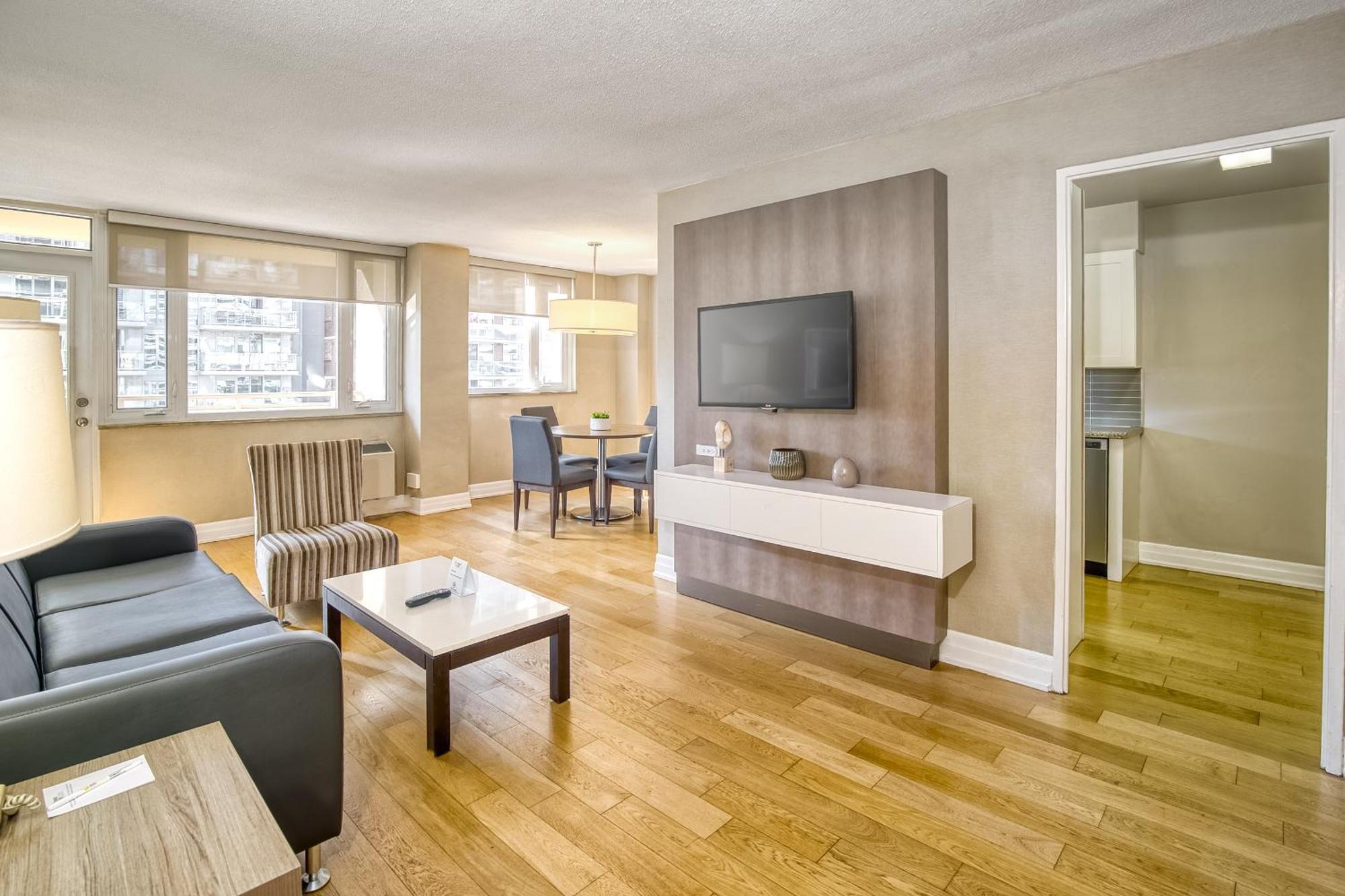 Two-Bedroom Suite,1436145469:JPEG
