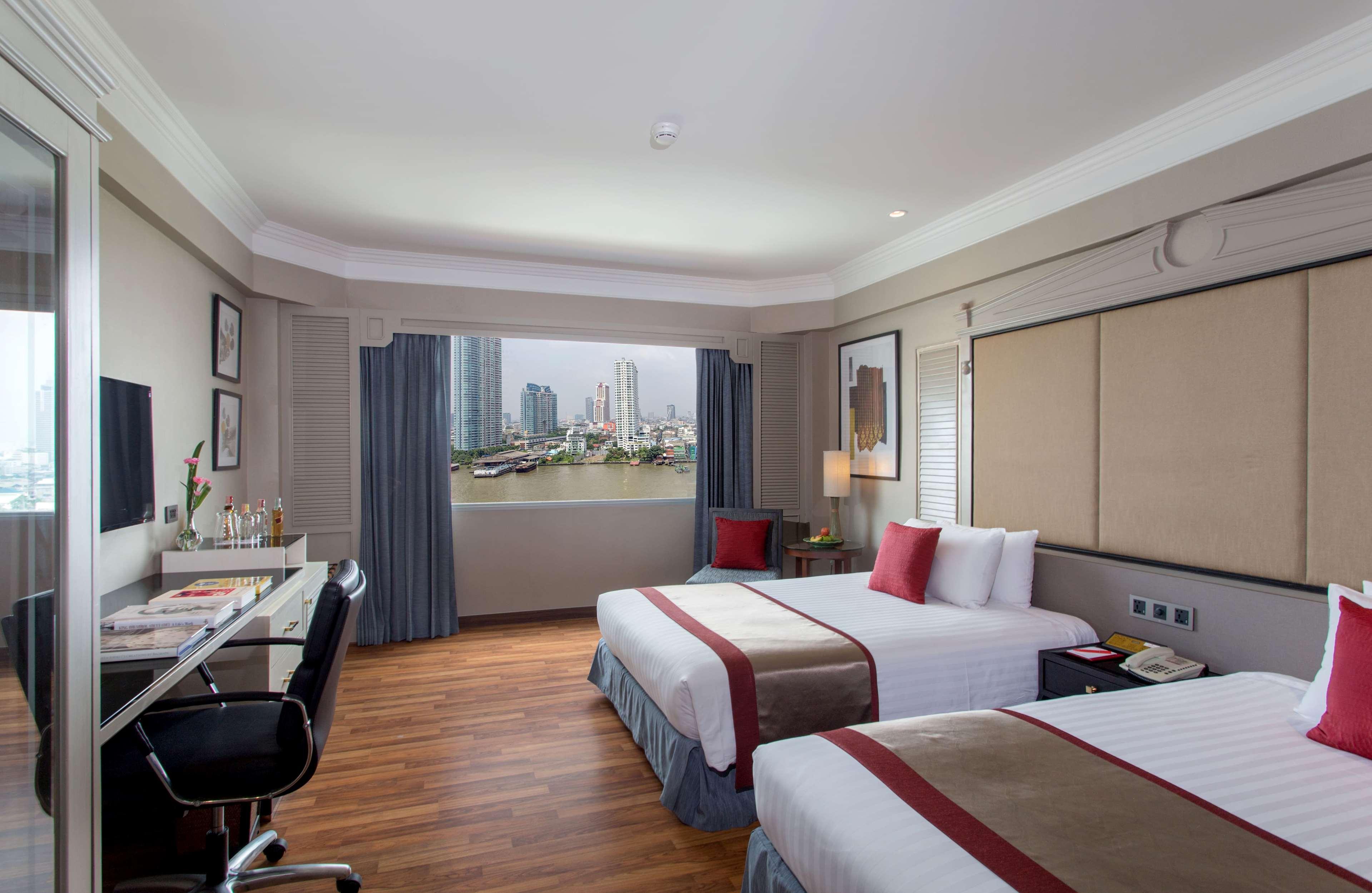Quarto Twin Deluxe com Vista da Piscina