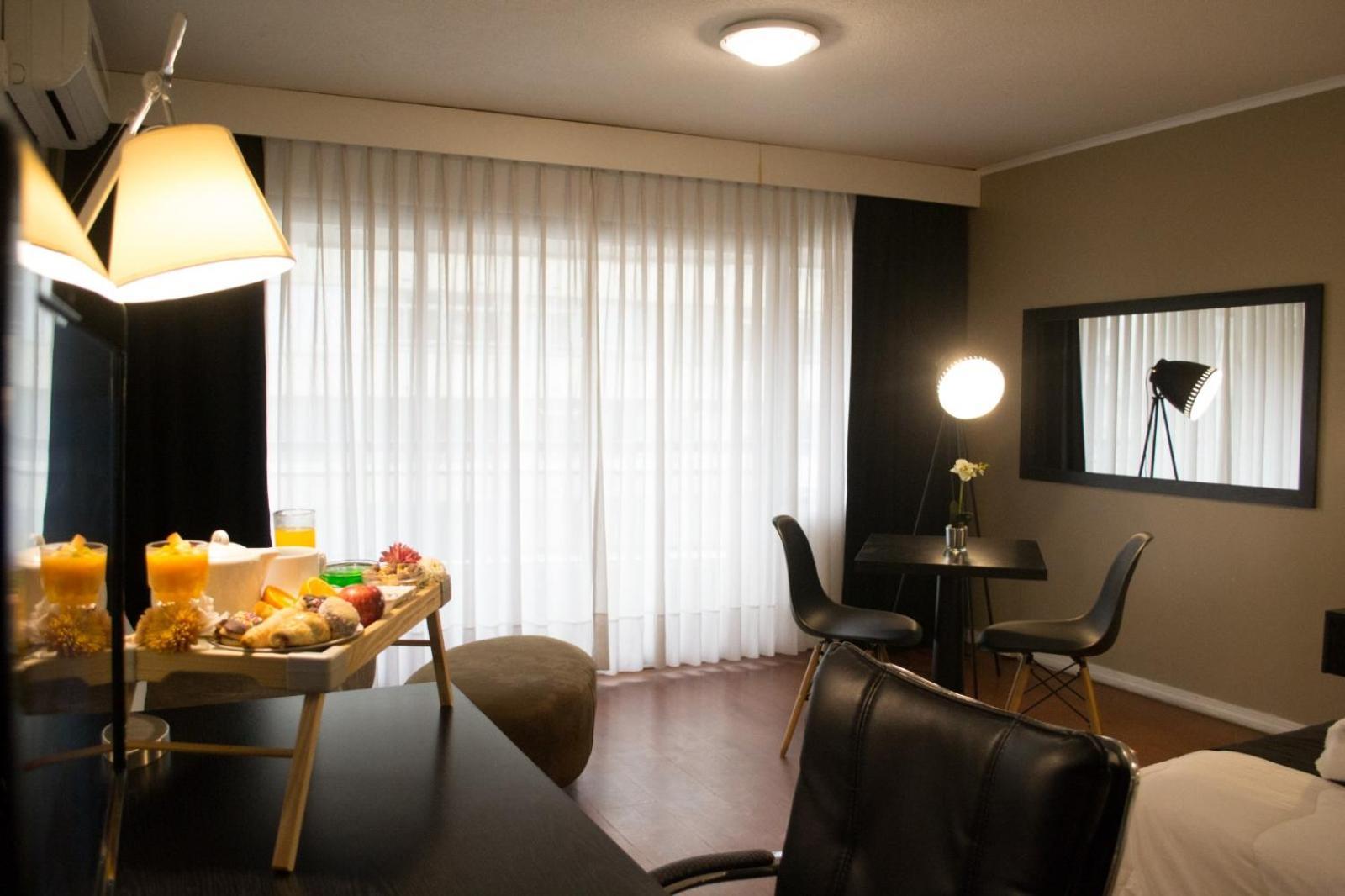 Executive Suite,817818320:JPEG