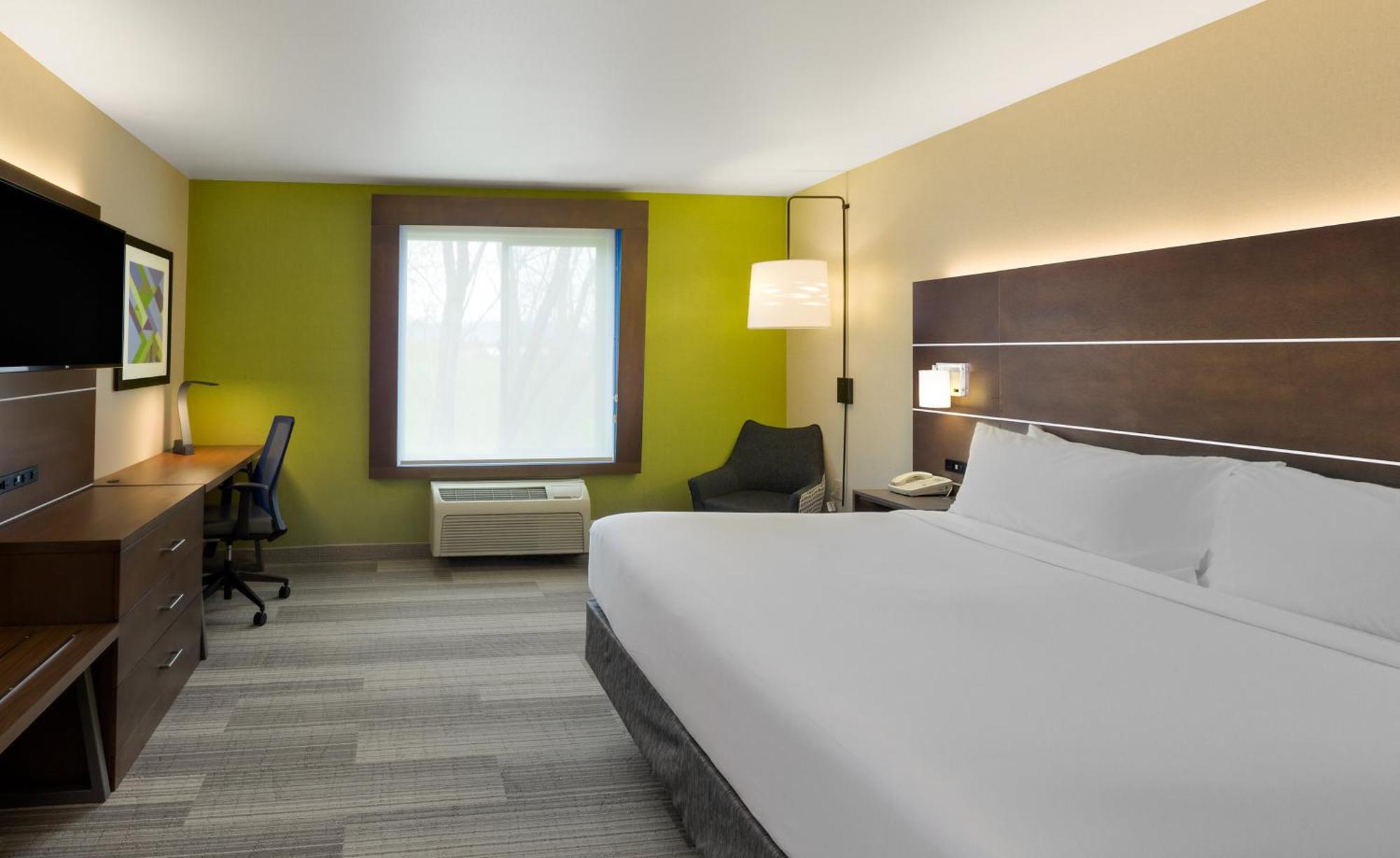 King Room with Jetted Tub