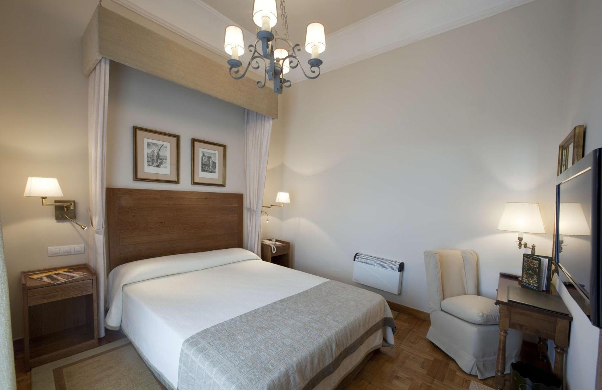 Superior Double Room,1442714113:JPEG