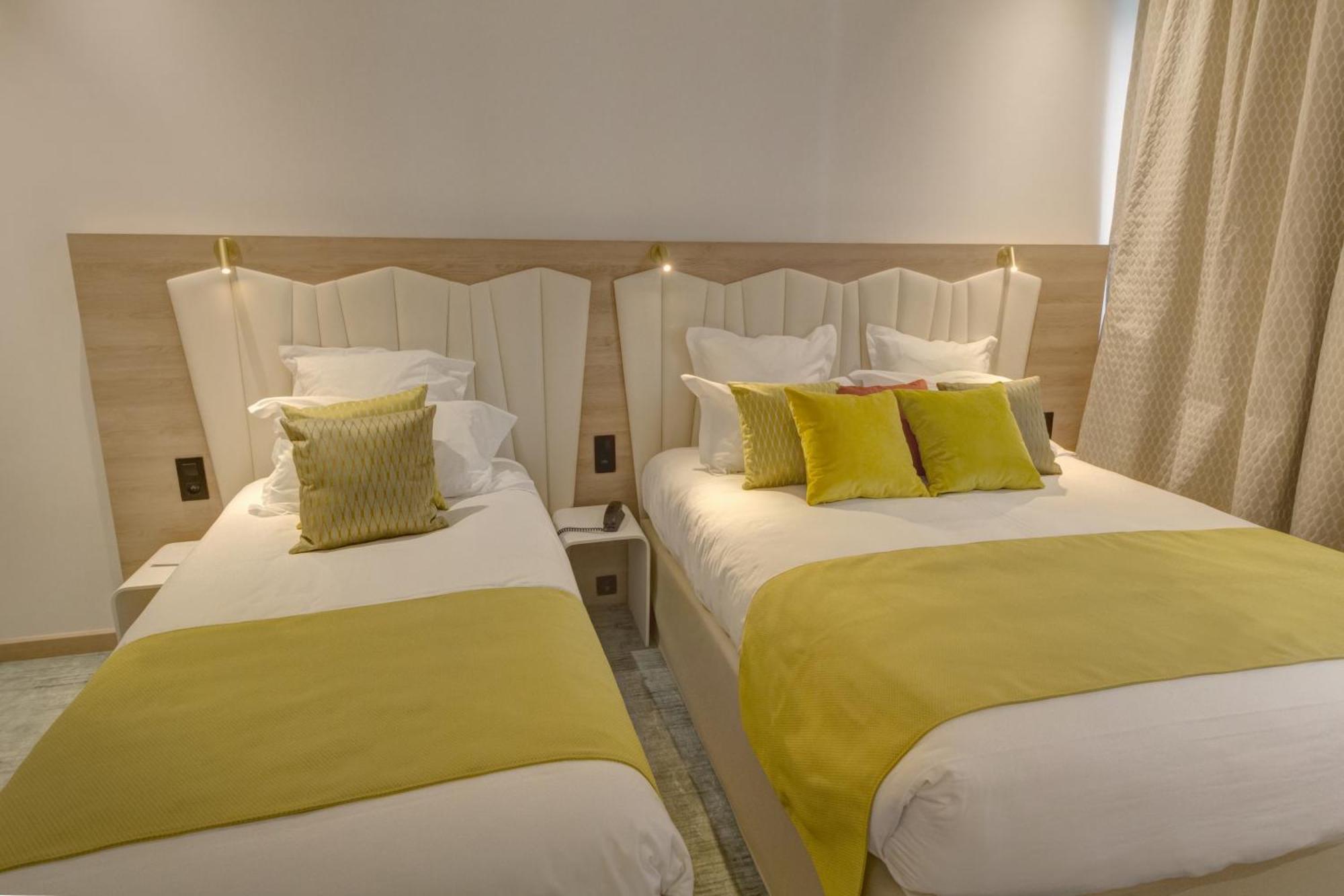 Family Queen Room