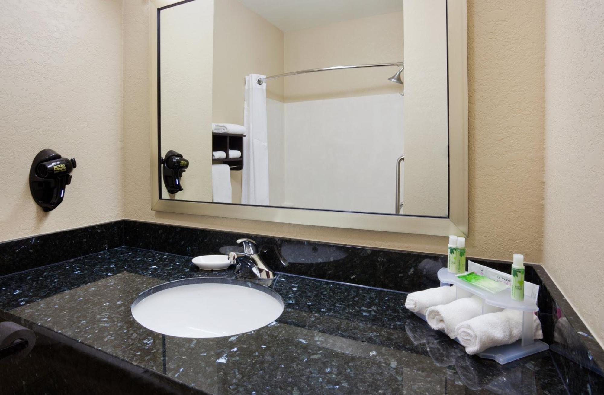 King Suite with Spa Bath
