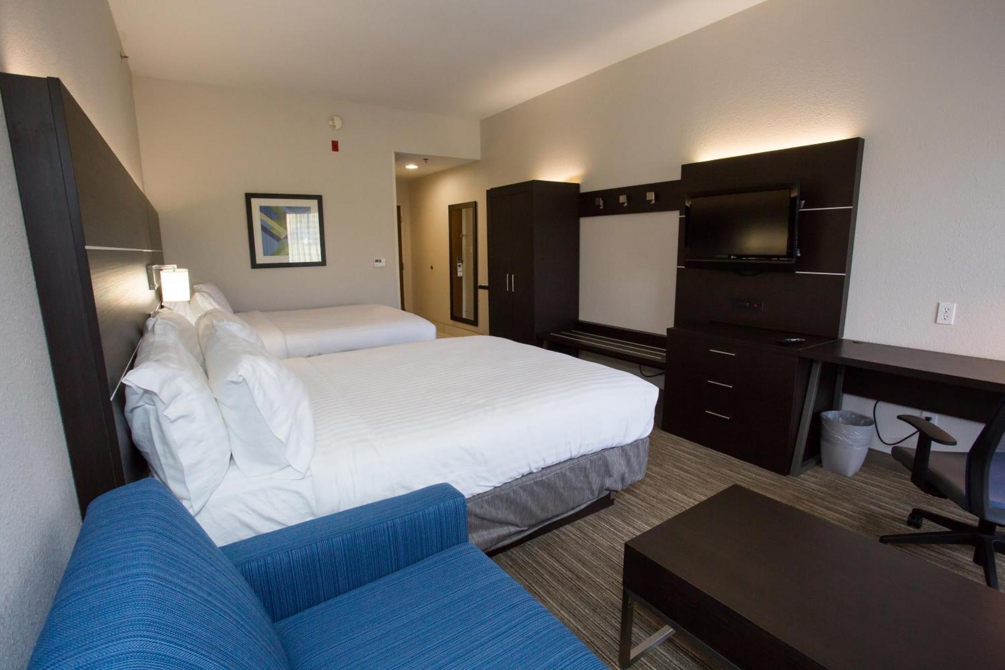 Suite with Two Queen Beds