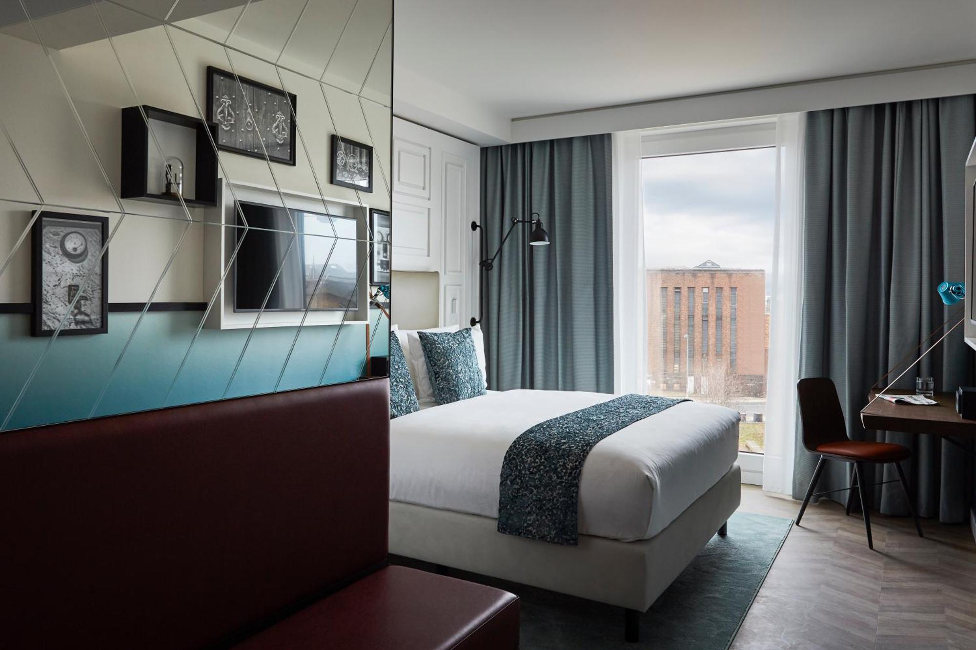 Premium Queen Room with City View,1282398982:JPEG