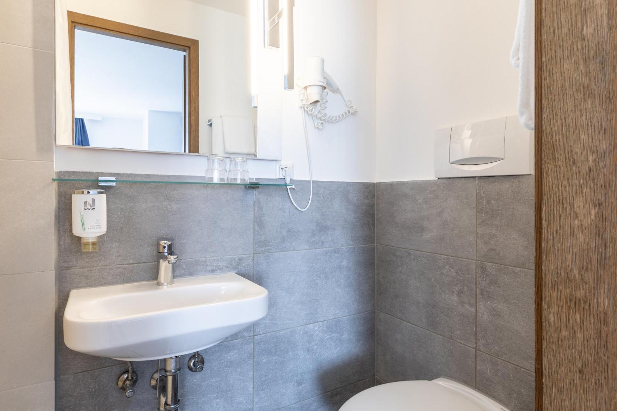 Standard Triple Room,1452099637:JPEG