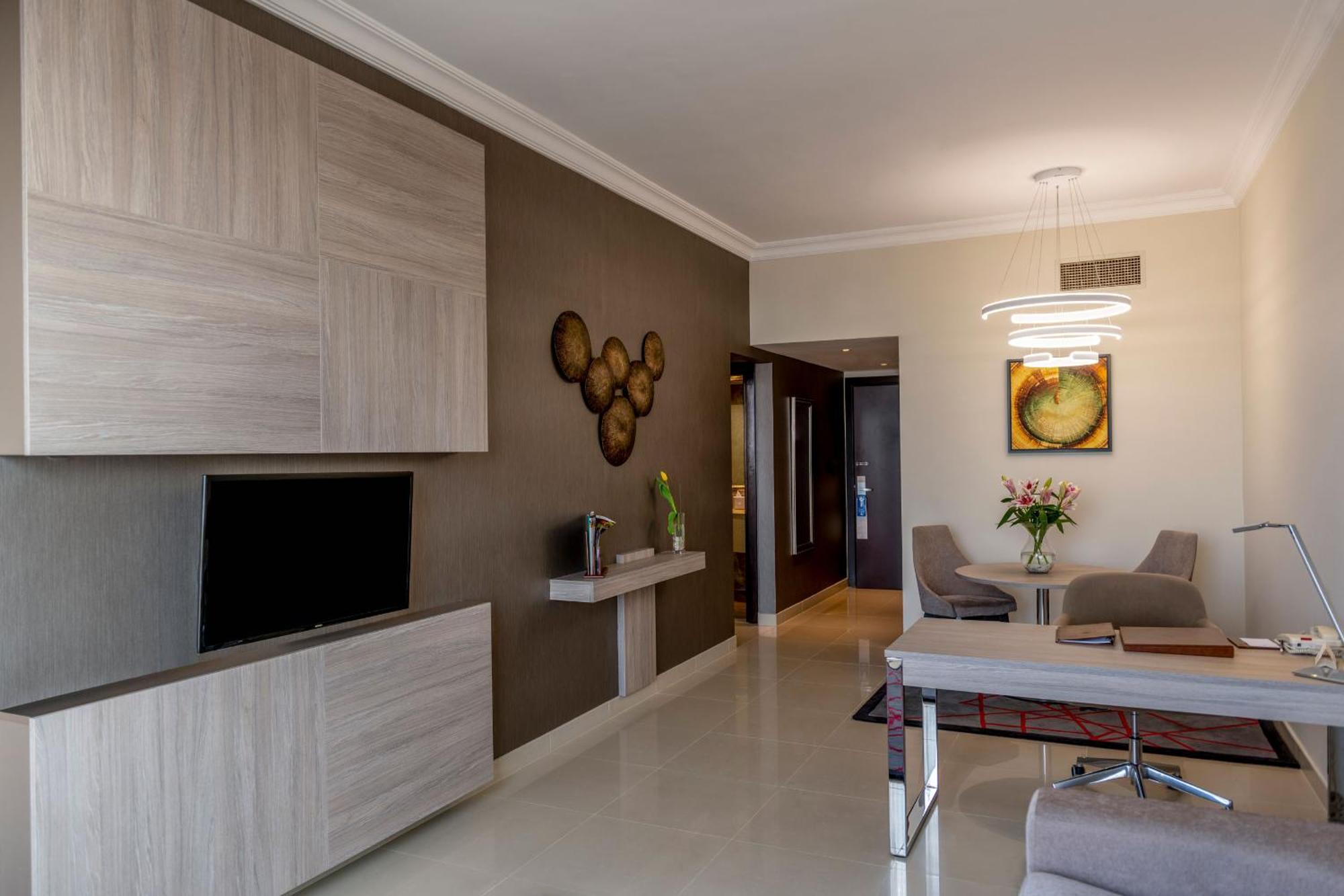 Premium Suite with City View with Free Shuttle Beach & Mall Transfer,1435790668:JPEG