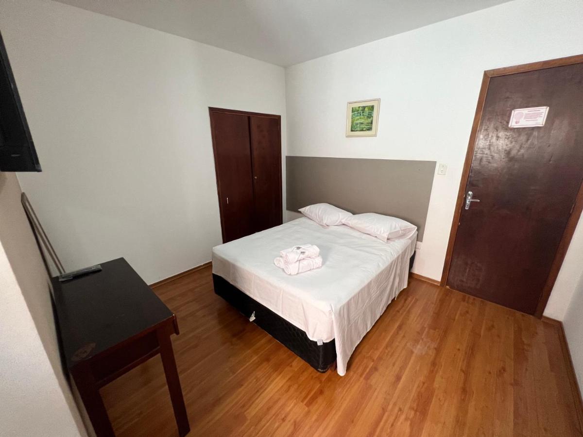 Quarto Duplo