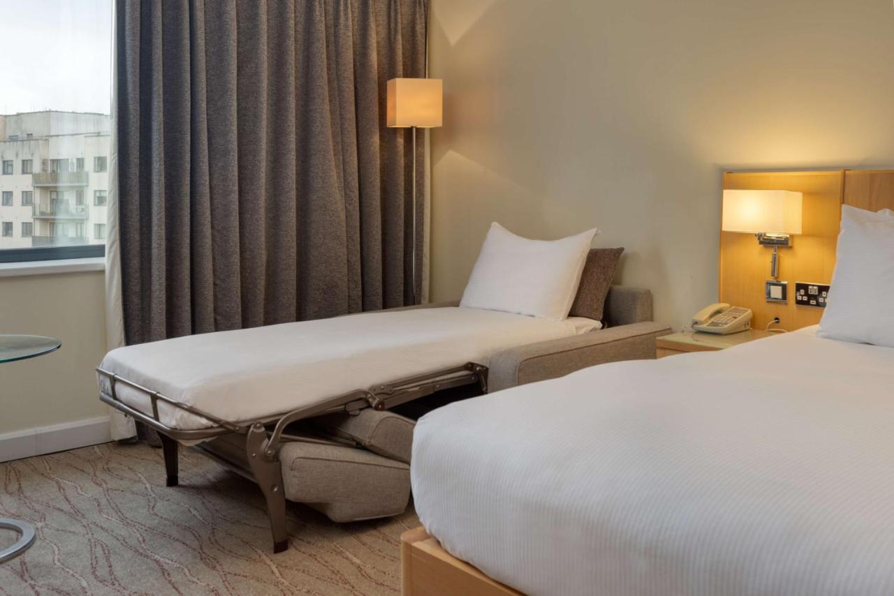 Familiekamer met Queensize Bed en Slaapbank
