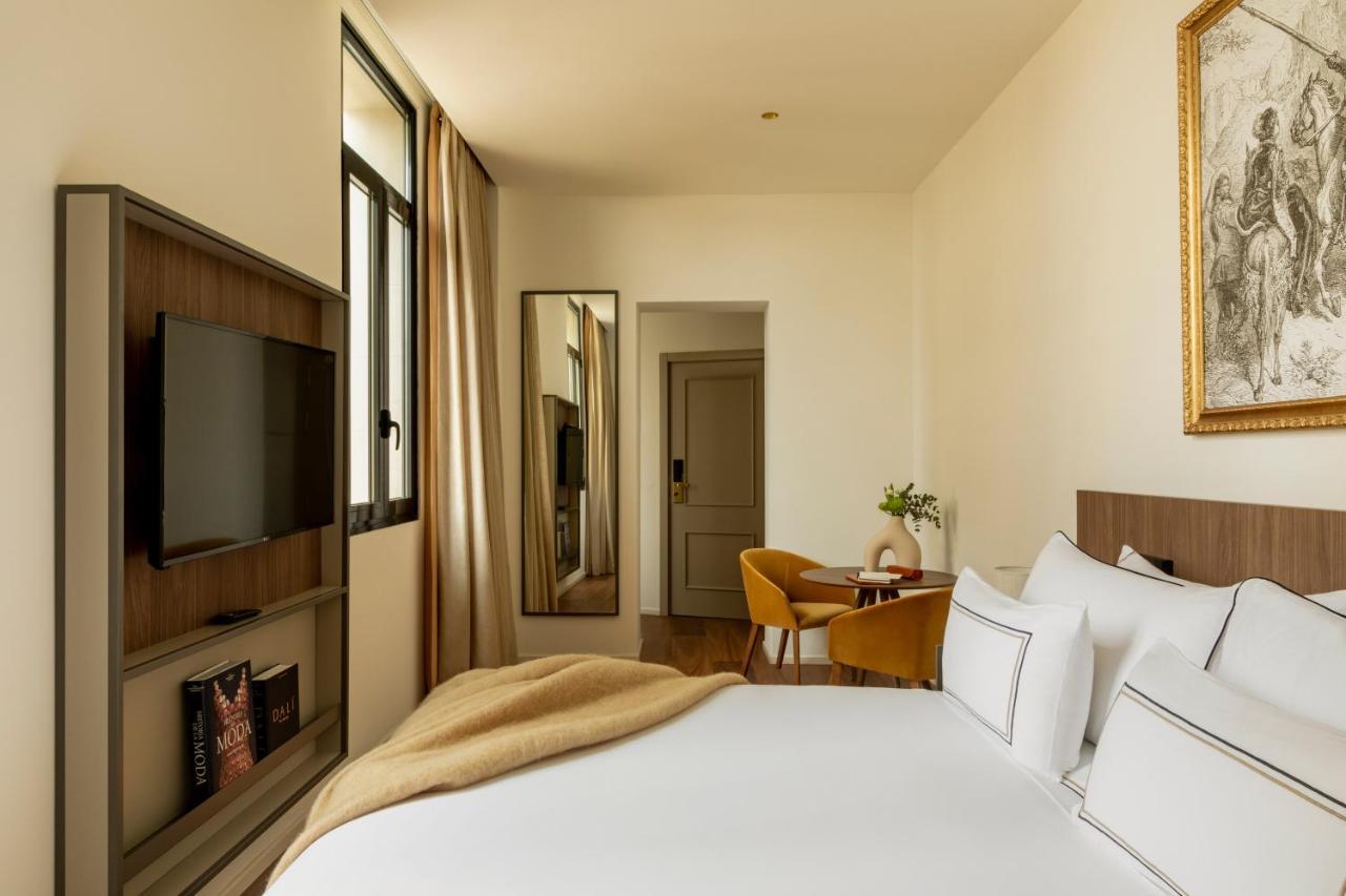 Deluxe Room,1498511503:JPEG