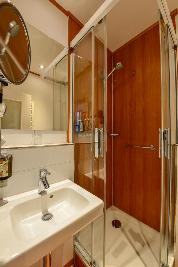 Triple Room,1498528336:JPEG