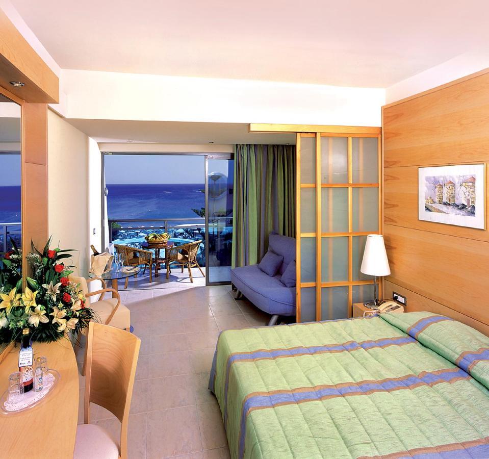 Tweepersoonskamer met 1 of 2 Bedden en Uitzicht op Zee