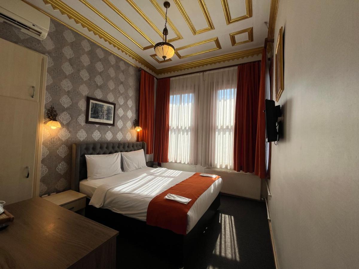 Quarto Duplo