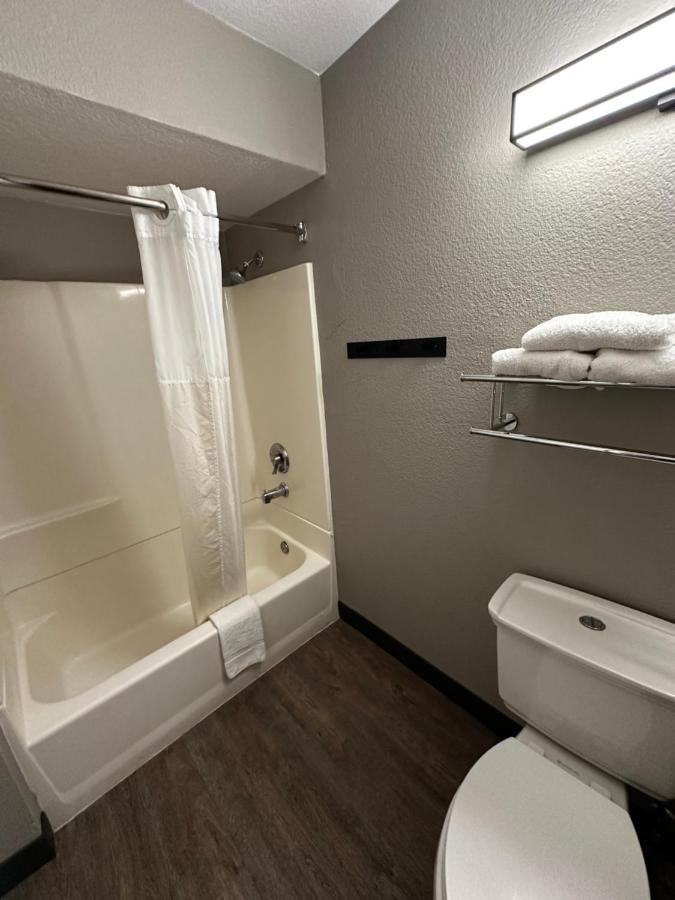 Quarto Queen com 2 Camas Queen-Size - Não Fumantes