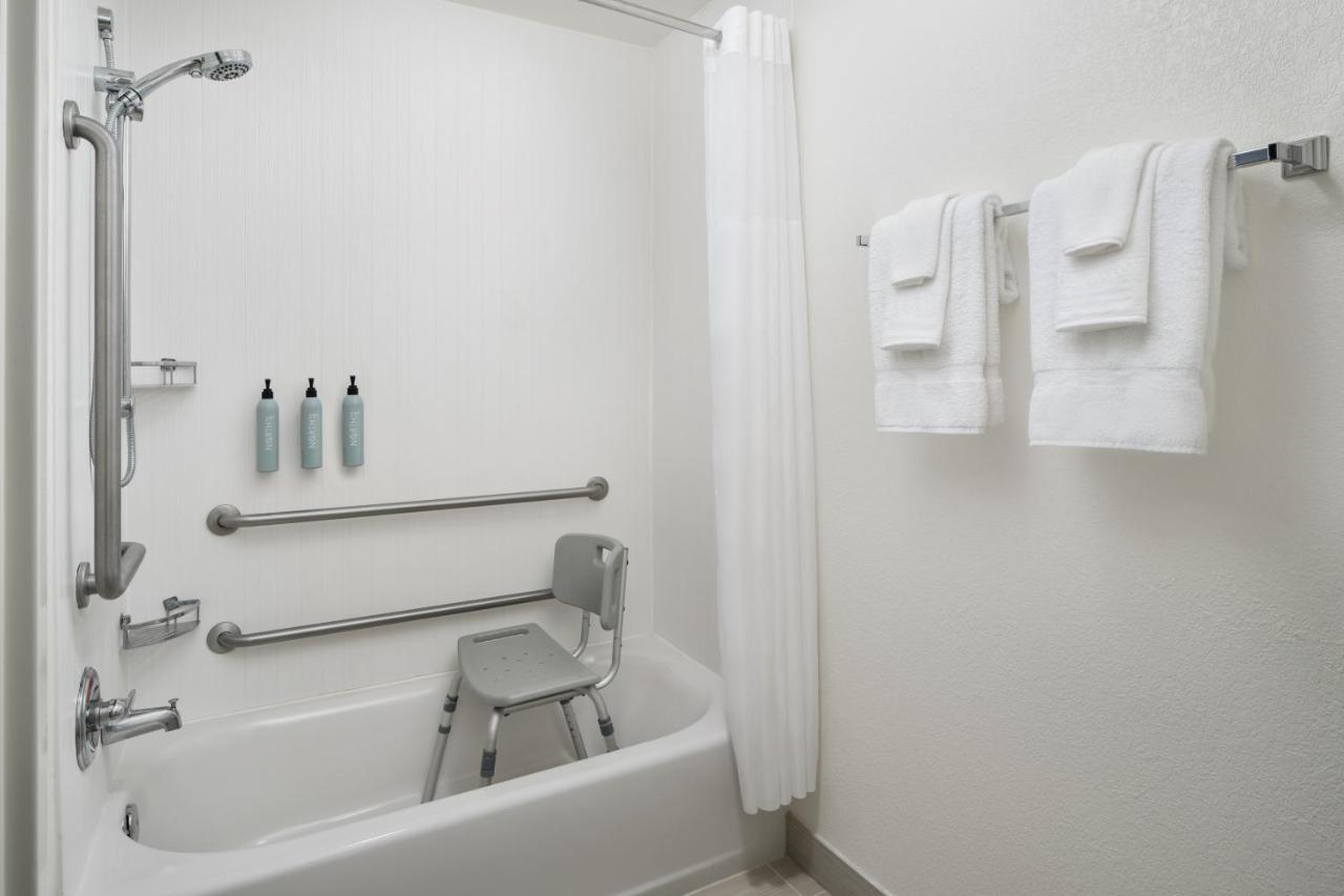 King Room with Sofa Bed and Adapted Tub - Mobility and Hearing Accessible