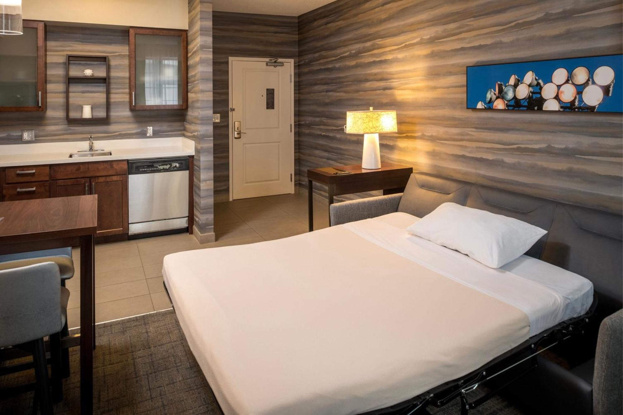 One-Bedroom Suite