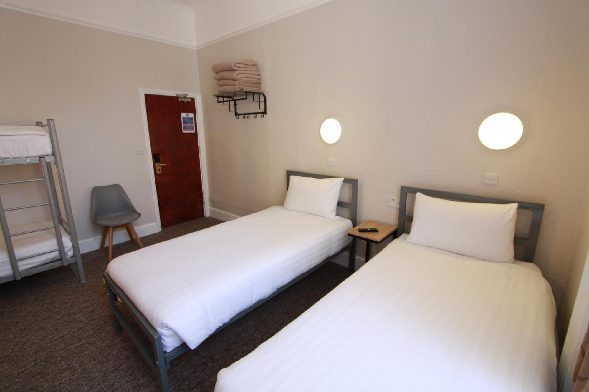 Superior Quadruple Room - Bunk & Single beds,1499691874:JPEG