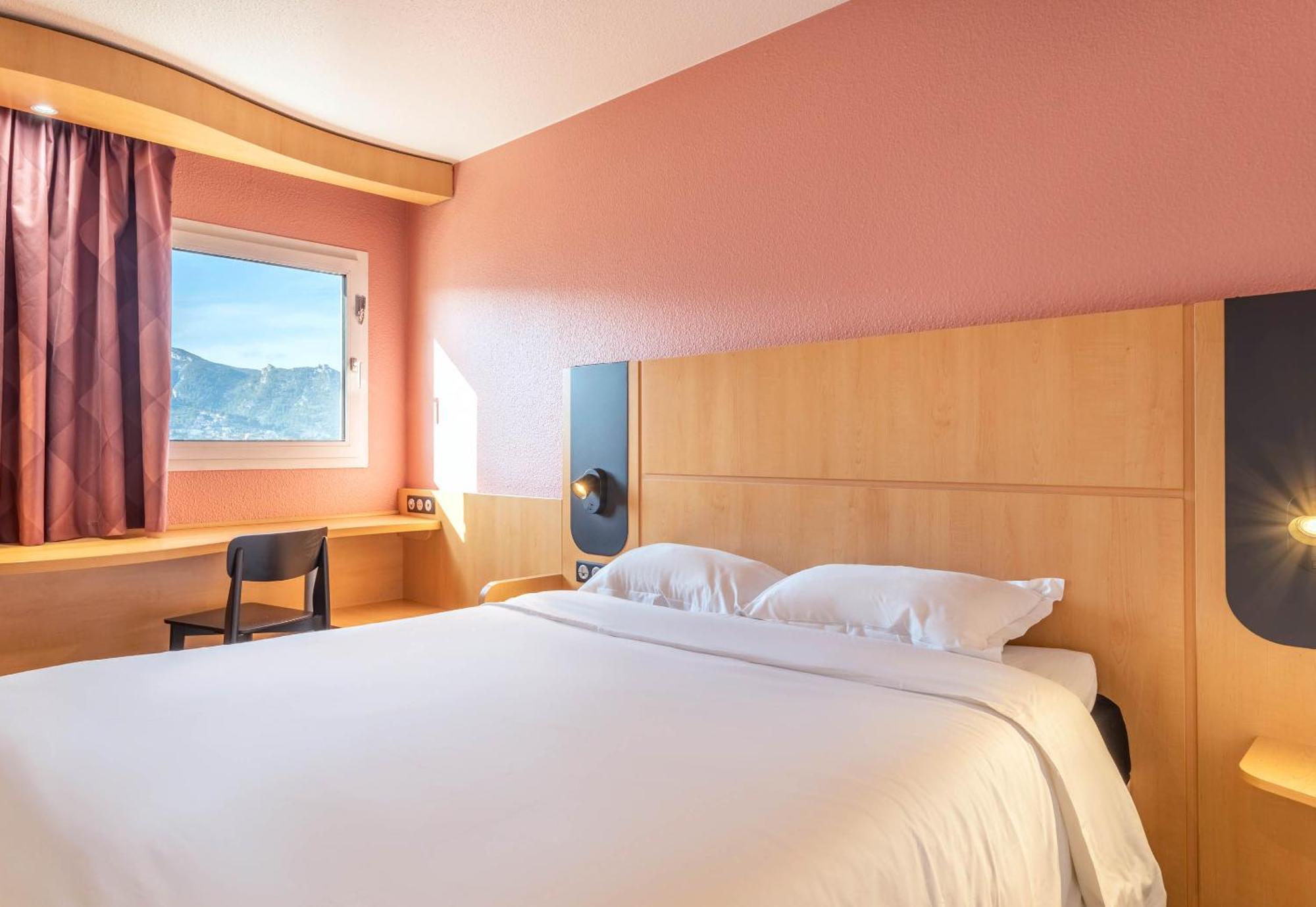 Double Room,1499771278:JPEG