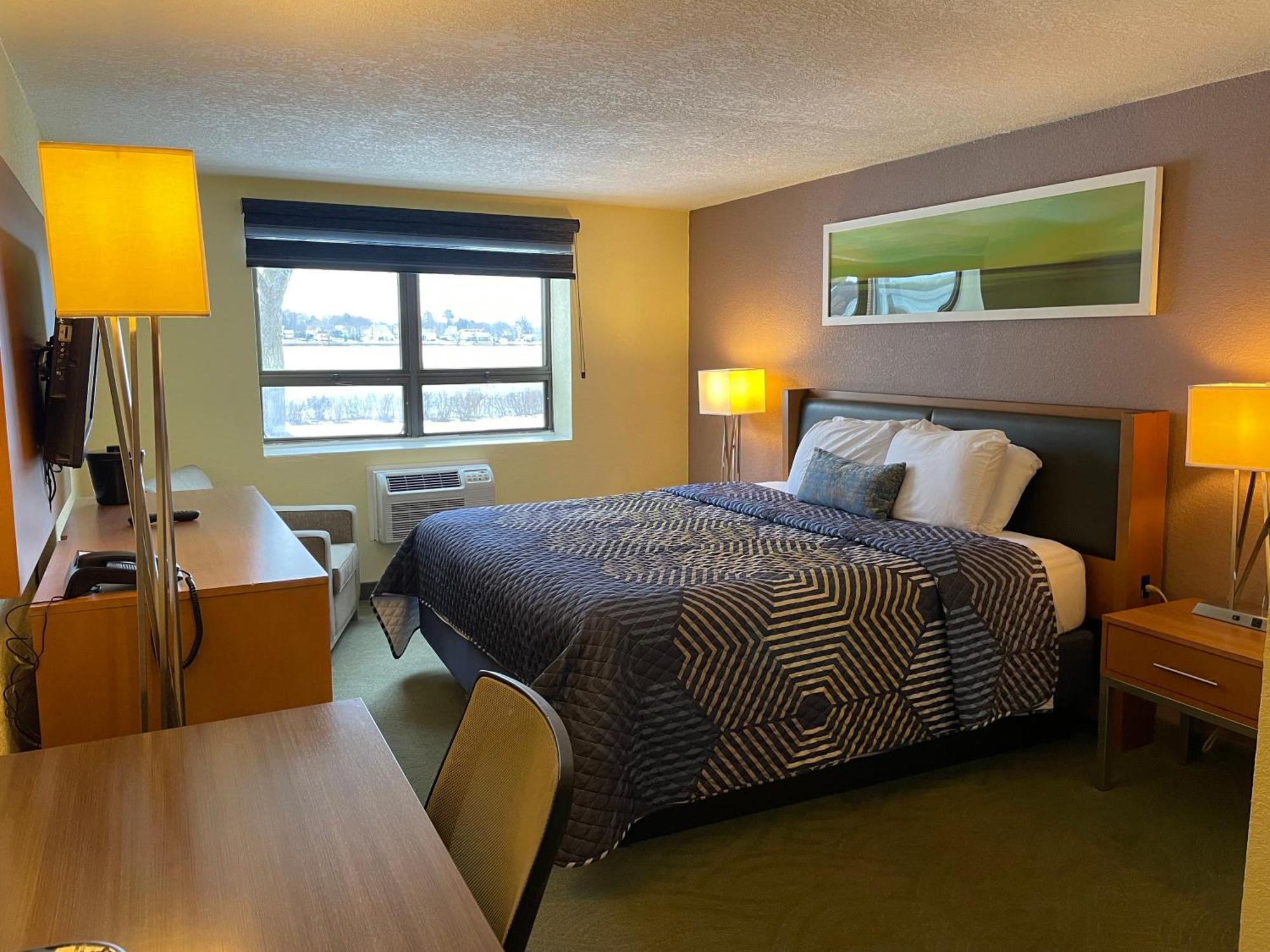 King Room with Lake View