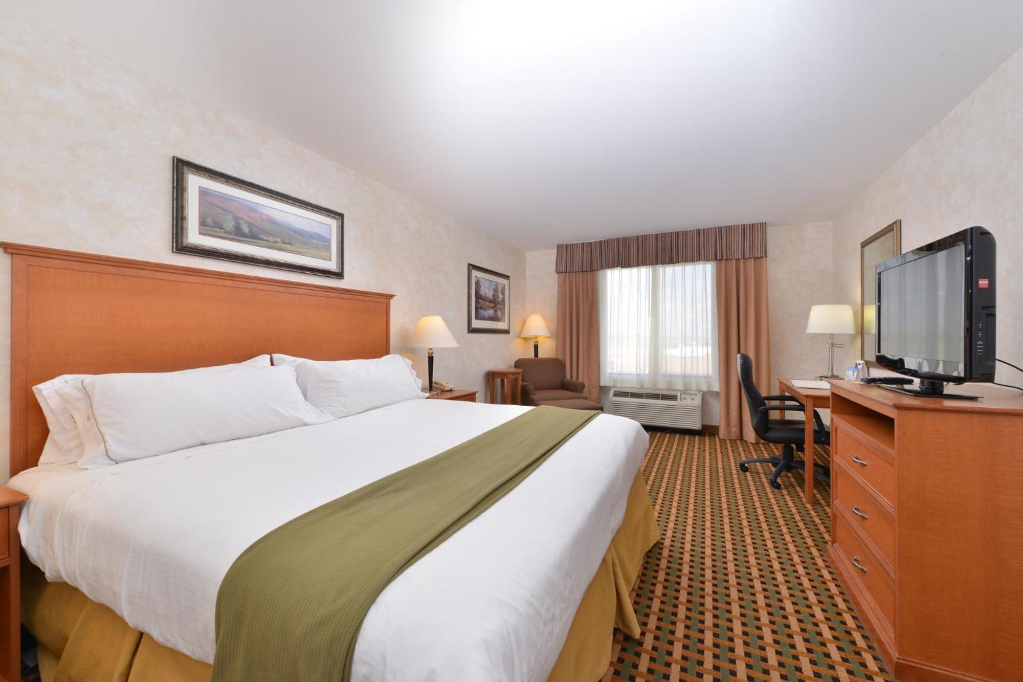 King Suite with Sofa Bed