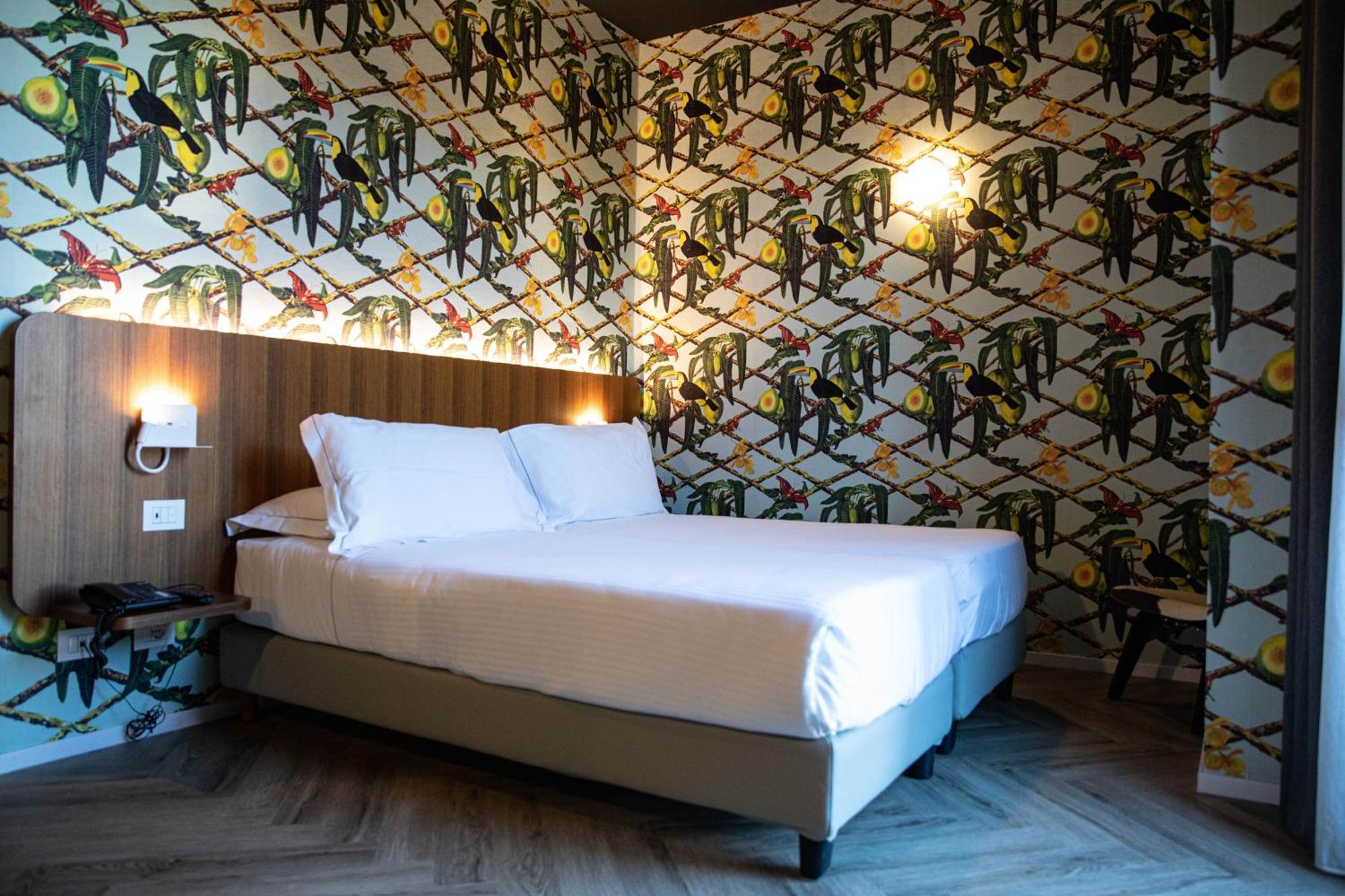 Superior Queen Room,1279635763:JPEG